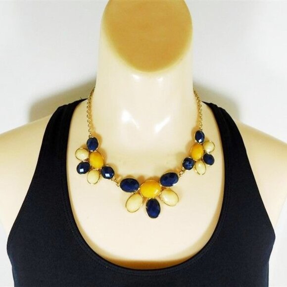 7/2394 Charming Charlie Yellow and Blue Statement Necklace 17  Gold Chain - Picture 2 of 4